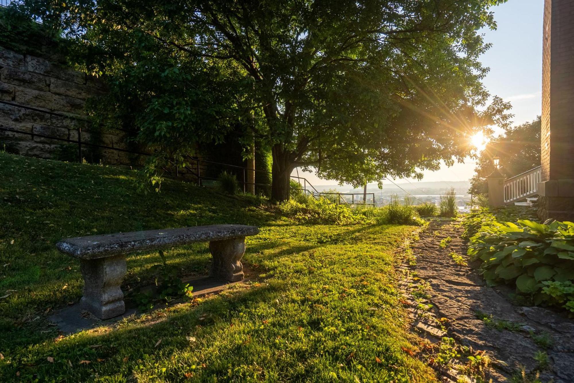 Dubuque'S Front Porch, Historic Charmer, Walk Downtown Екстериор снимка