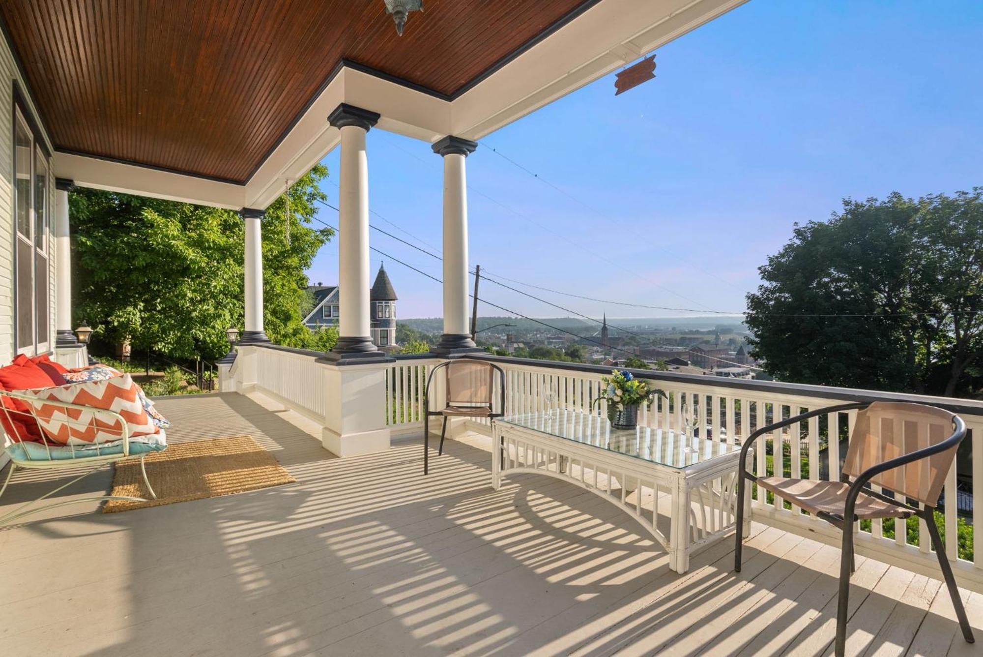 Dubuque'S Front Porch, Historic Charmer, Walk Downtown Екстериор снимка